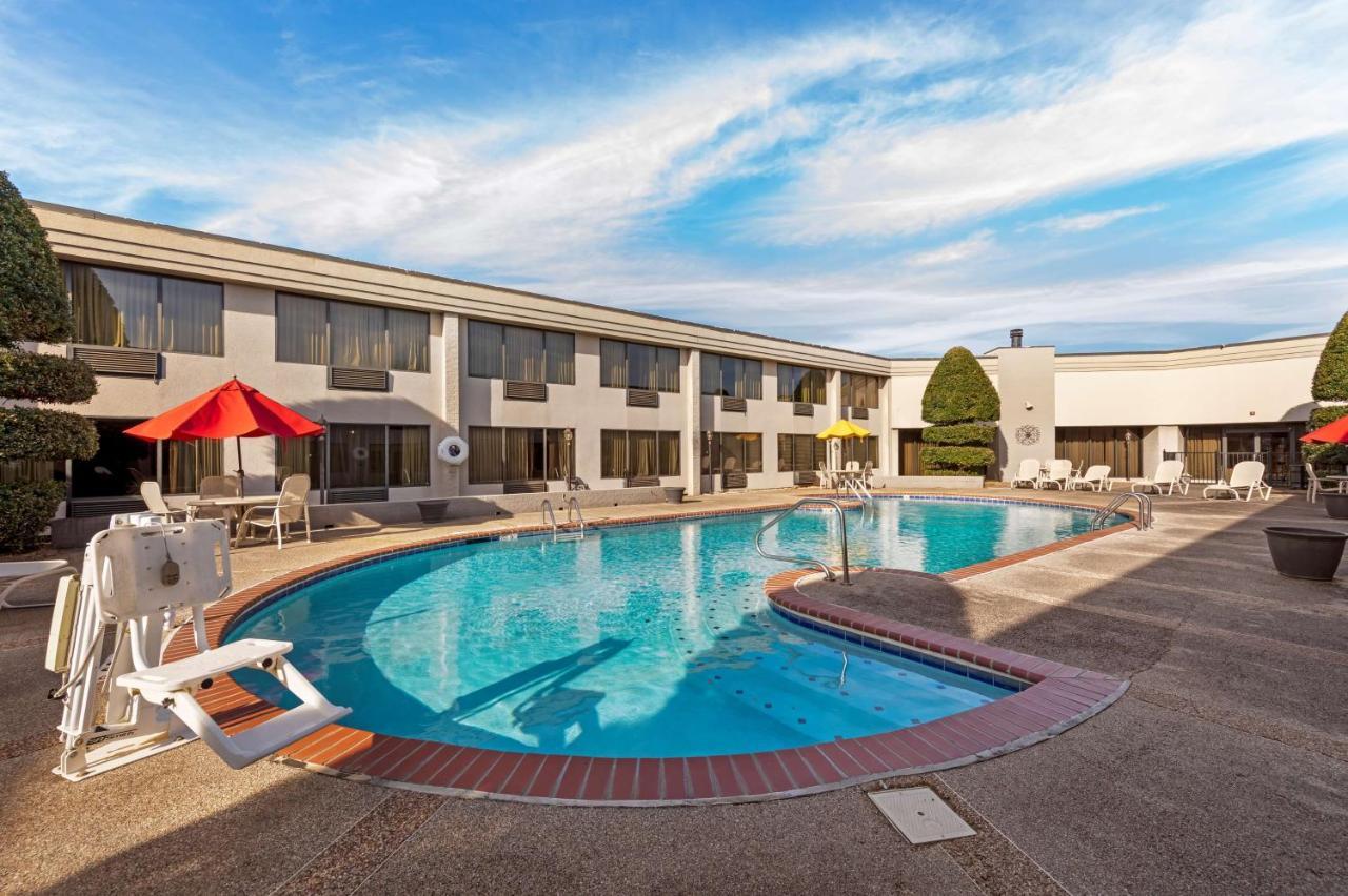 Best Western Plus Madison-Huntsville Hotel Bagian luar foto