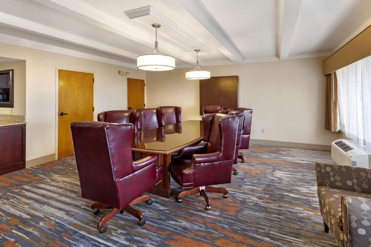 Best Western Plus Madison-Huntsville Hotel Bagian luar foto